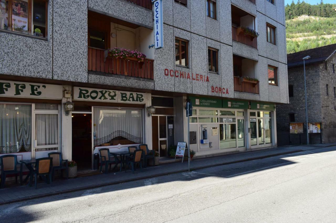 Lozzo Di Cadore - Dolomiti - Piazza IV Novembre Lozzo Cadore エクステリア 写真